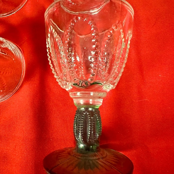 FOSTORIA/ Avon Cordial Glasses X 4 - Picture 3 of 5